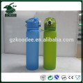 2016 wholesale BPA free silicone foldable water bottle with customized color
